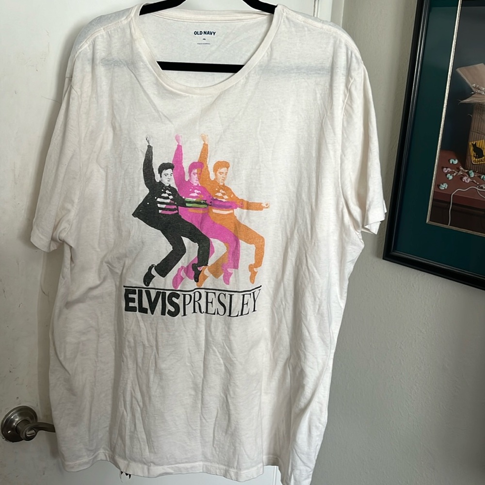 Elvis Presley shirt